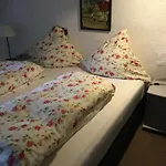 Harom Huszar Konukevi Köveskál