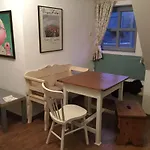 Konukevi Harom Huszar Köveskál