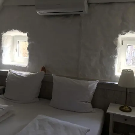 Harom Huszar Guest house Koveskal