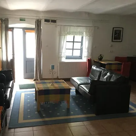 Harom Huszar Guest house