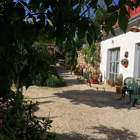 Harom Huszar Guest house Koveskal