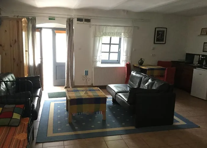 Harom Huszar Pensjonat