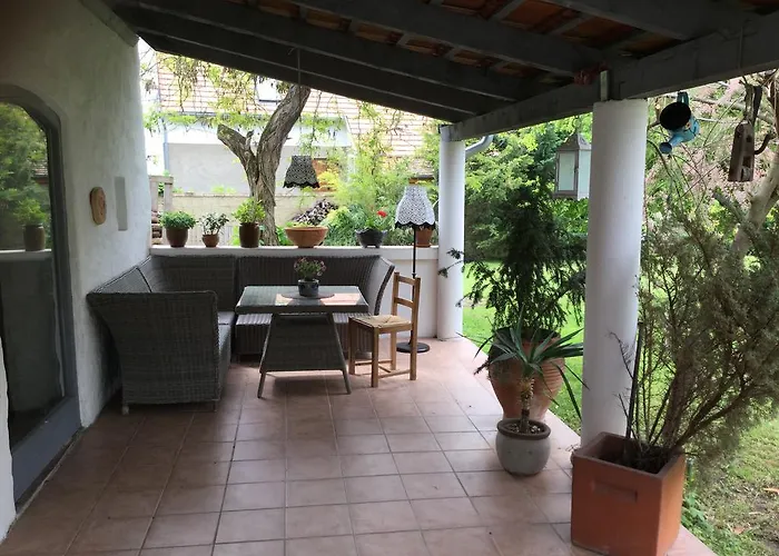 Harom Huszar 3* Köveskál